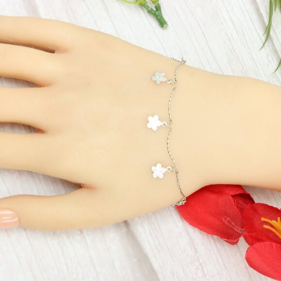 "Trendy Handmade Bracelet – A Thoughtful Gift for Girls & Women | UNVRC1086 - Picture 10 of 10